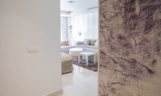 Spectaculaire appartement duplex en première ligne de plage à vendre, dans un complexe extraordinaire, Puerto Banus, Marbella 10220 