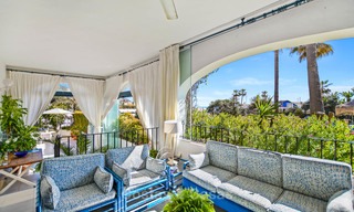 Charmant, très spacieux appartement duplex en rez-de-chaussée à vendre, première ligne de plage - Cabopino, Marbella Est 10259 