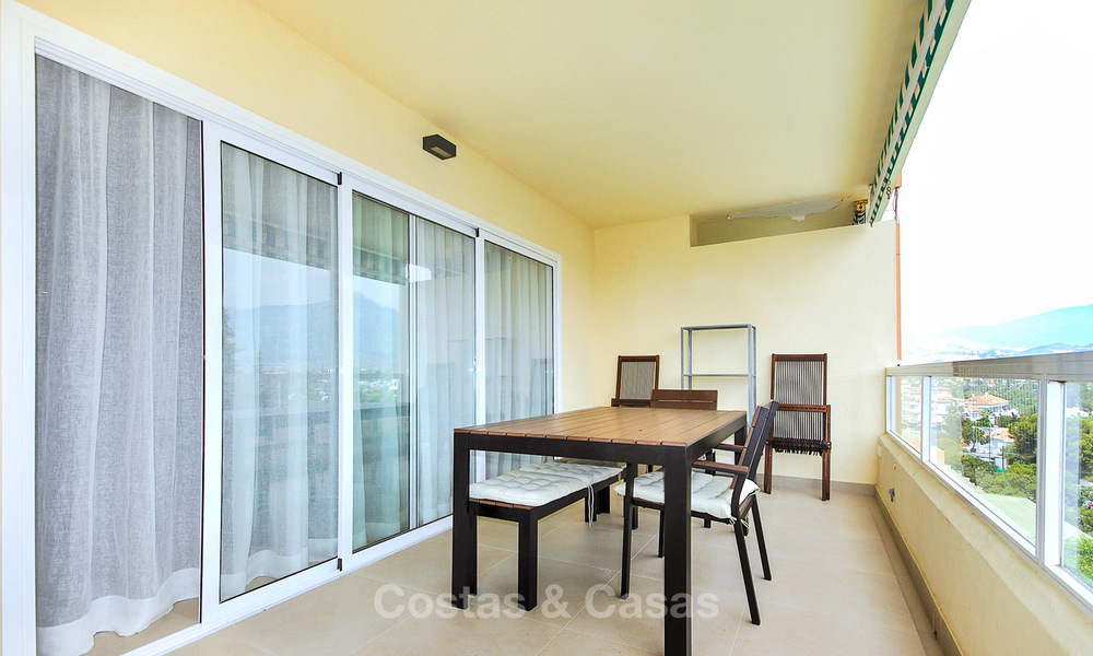 Appartement fraîchement rénové avec vue sur la mer à vendre, à quelques minutes à pied de la plage et des commodités, Nueva Andalucía, Marbella 10312