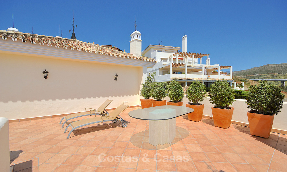 Spectaculaire penthouse duplex moderne avec vue panoramique sur la mer à vendre, Nueva Andalucía, Marbella 10343