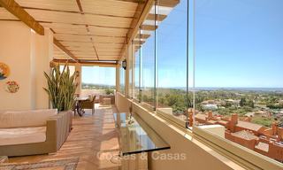 Spectaculaire penthouse duplex moderne avec vue panoramique sur la mer à vendre, Nueva Andalucía, Marbella 10361 