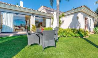 Villa de style andalou dans une urbanisation de golf haut de gamme à vendre, à quelques pas des commodités - Golf Valley, Nueva Andalucía, Marbella 10486 