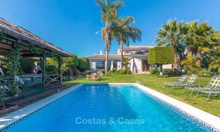 Villa de style andalou dans une urbanisation de golf haut de gamme à vendre, à quelques pas des commodités - Golf Valley, Nueva Andalucía, Marbella 10489 