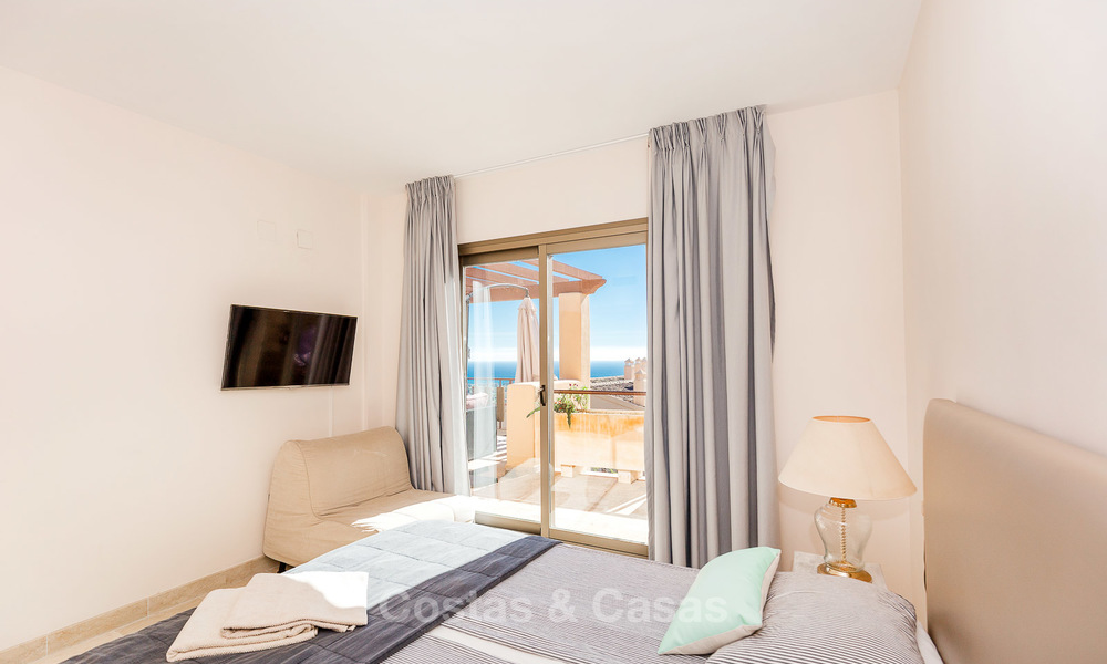 Penthouse de luxe avec vue panoramique sur la mer et les montagnes à vendre, Benahavis, Marbella 10531