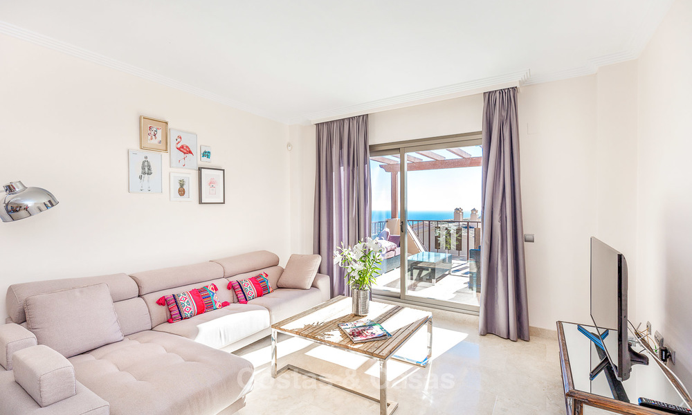 Penthouse de luxe avec vue panoramique sur la mer et les montagnes à vendre, Benahavis, Marbella 10533
