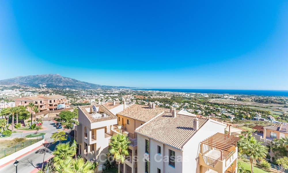 Penthouse de luxe avec vue panoramique sur la mer et les montagnes à vendre, Benahavis, Marbella 10536