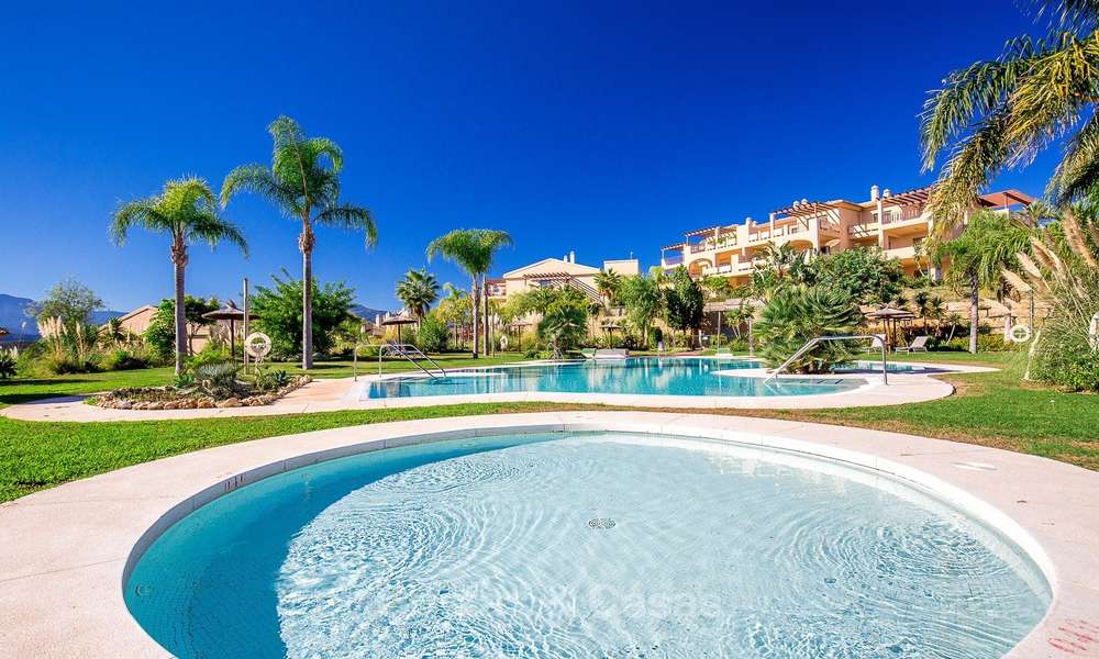 Penthouse de luxe avec vue panoramique sur la mer et les montagnes à vendre, Benahavis, Marbella 10545