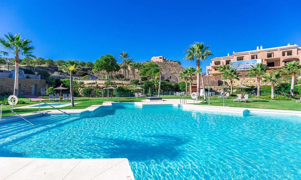 Penthouse de luxe avec vue panoramique sur la mer et les montagnes à vendre, Benahavis, Marbella 10551