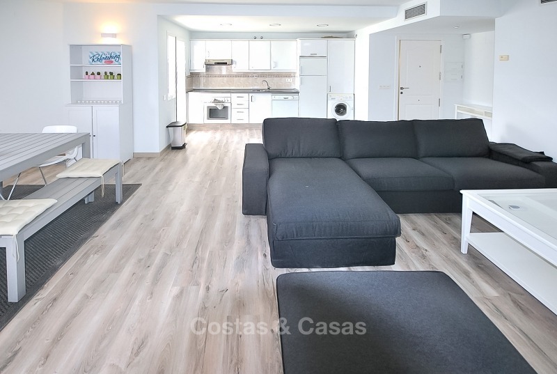 Appartement bien situé dans un quartier recherché à vendre, à quelques pas de Puerto Banus et de la plage - Nueva Andalucia, Marbella 10610 