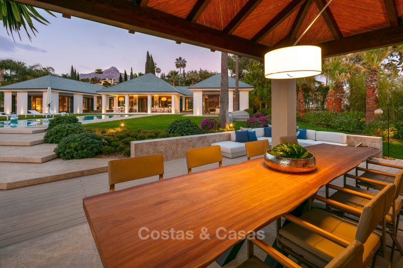 Spectaculaire villa de luxe moderne à vendre sur le golf de Las Brisas, Nueva Andalucia, Marbella 10648 