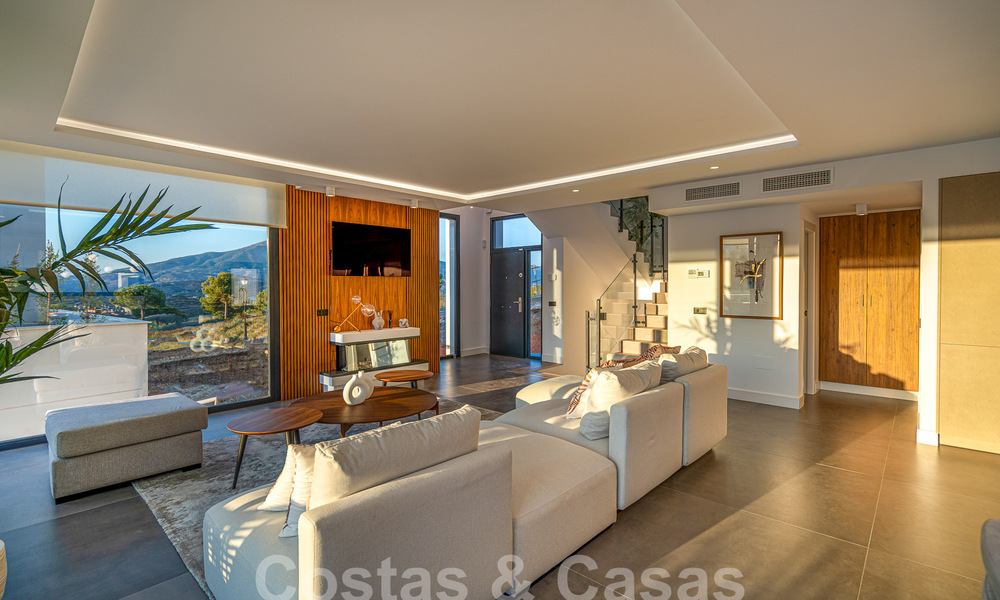 Nouvelles villas de luxe modernes et exclusives dans un complexe de golf à vendre à Mijas, Costa del Sol 56673