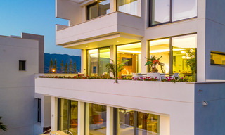 Nouvelles villas de luxe modernes et exclusives dans un complexe de golf à vendre à Mijas, Costa del Sol 56680 