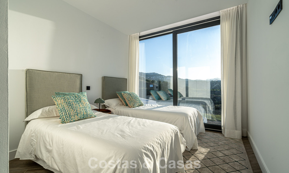 Nouvelles villas de luxe modernes et exclusives dans un complexe de golf à vendre à Mijas, Costa del Sol 776772