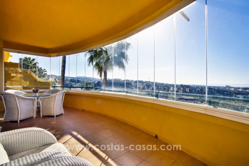 Appartements et penthouses de luxe à vendre avec vue imprenable sur le golf et la mer - Elviria, Marbella 11053 