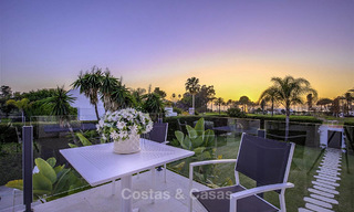 Villa de luxe contemporaine à vendre, au bord de la mer entre Estepona et Marbella 11655 
