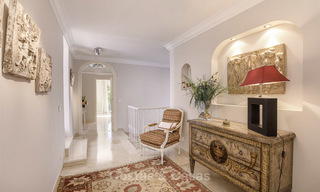 Villa de luxe contemporaine à vendre, au bord de la mer entre Estepona et Marbella 11663 
