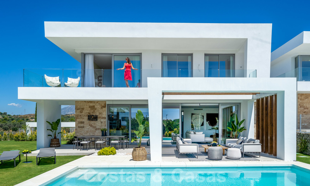 Des villas de golf contemporaines exclusives avec une vue imprenable sur la mer à vendre - East Marbella 26706