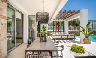 Des villas de golf contemporaines exclusives avec une vue imprenable sur la mer à vendre - East Marbella 26707 