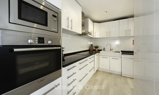 Appartements à vendre au cœur de Puerto Banus, Marbella 11738 