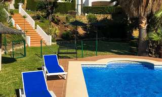 Maison jumelée et penthouse à vendre avec vue sur la mer à Marbella - Benahavis 29306 