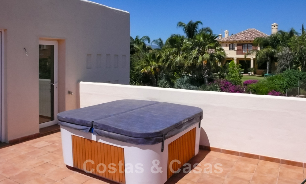 Maison jumelée et penthouse à vendre avec vue sur la mer à Marbella - Benahavis 29452