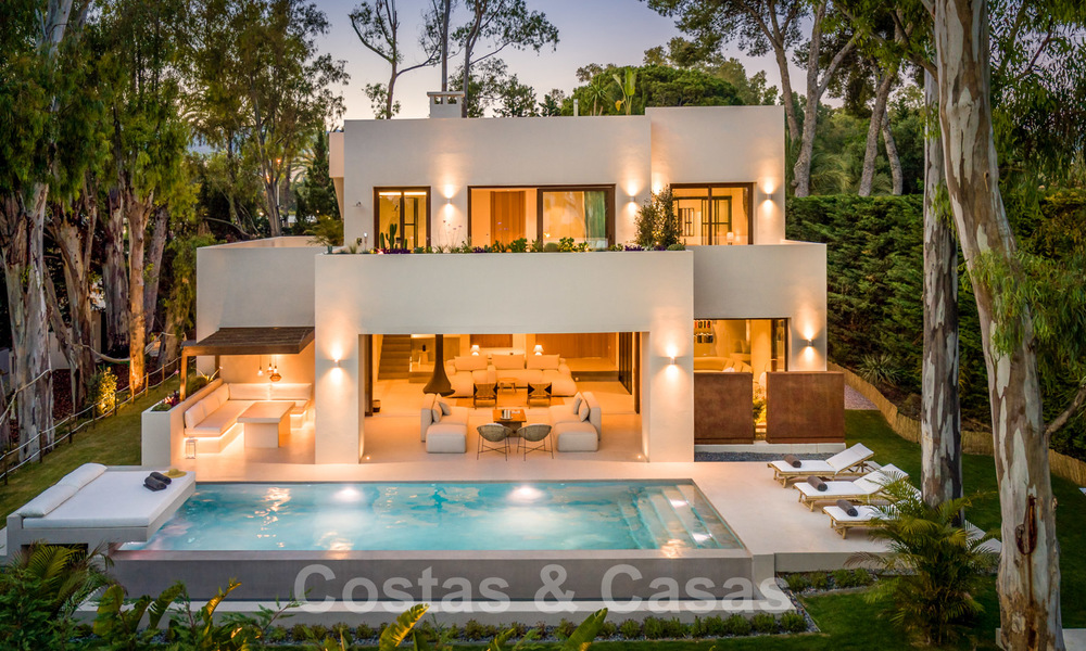 Exquise villa de luxe moderne à vendre, au bord de la plage à Los Monteros, Marbella Est 26643