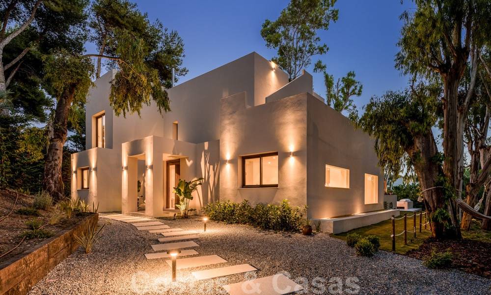 Exquise villa de luxe moderne à vendre, au bord de la plage à Los Monteros, Marbella Est 26645