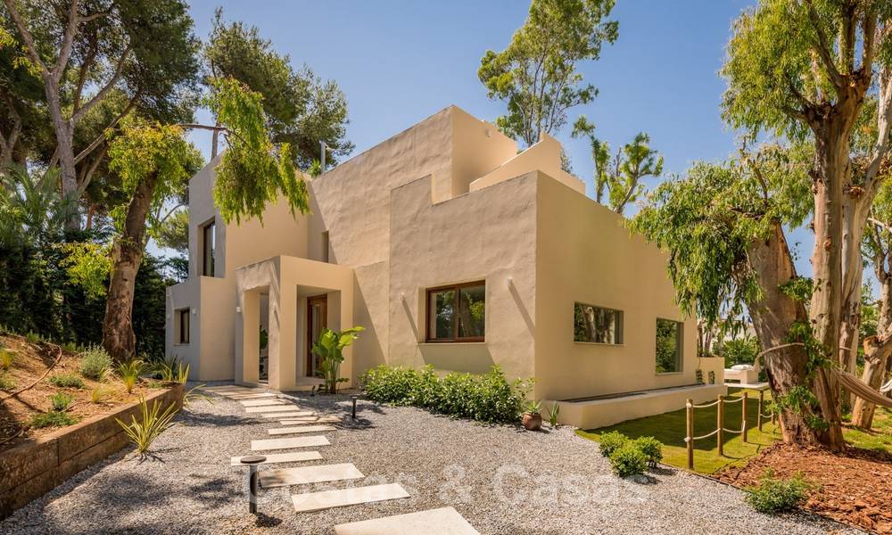Exquise villa de luxe moderne à vendre, au bord de la plage à Los Monteros, Marbella Est 26653