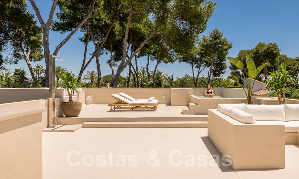 Exquise villa de luxe moderne à vendre, au bord de la plage à Los Monteros, Marbella Est 26658