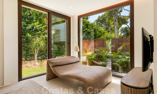 Exquise villa de luxe moderne à vendre, au bord de la plage à Los Monteros, Marbella Est 26661 