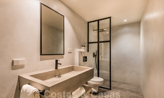 Exquise villa de luxe moderne à vendre, au bord de la plage à Los Monteros, Marbella Est 26675 