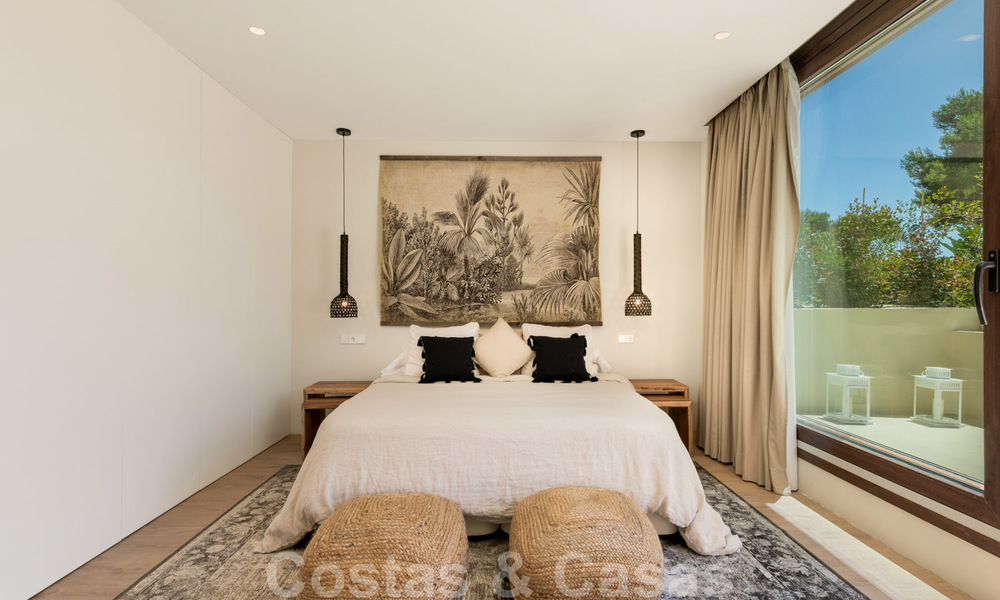 Exquise villa de luxe moderne à vendre, au bord de la plage à Los Monteros, Marbella Est 26689
