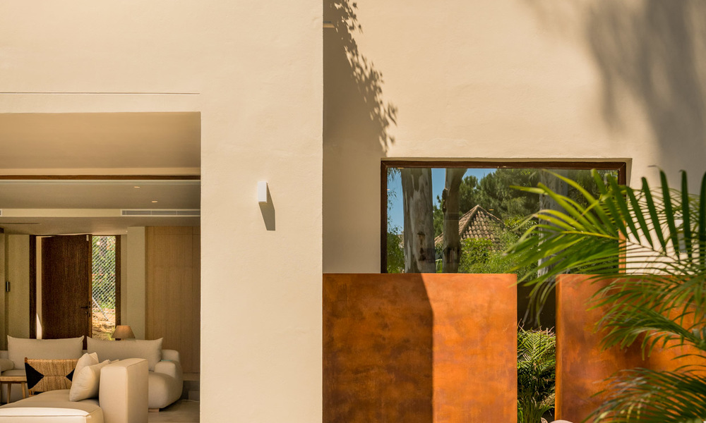Exquise villa de luxe moderne à vendre, au bord de la plage à Los Monteros, Marbella Est 26698