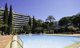 Appartement de luxe situé à la deuxième ligne de la plage dans un complexe exclusif à vendre, centre de Marbella 11882 