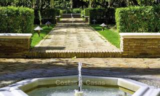 Appartement de luxe situé à la deuxième ligne de la plage dans un complexe exclusif à vendre, centre de Marbella 11885 