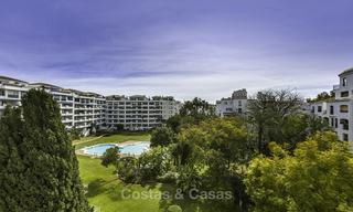 Appartements de luxe entièrement rénovés à vendre, prêts à emménager, dans le centre de Puerto Banus, Marbella 11898 