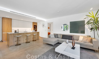 Appartements de luxe entièrement rénovés à vendre, prêts à emménager, dans le centre de Puerto Banus, Marbella 28164 