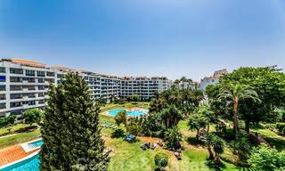 Appartements de luxe entièrement rénovés à vendre, prêts à emménager, dans le centre de Puerto Banus, Marbella 28181 