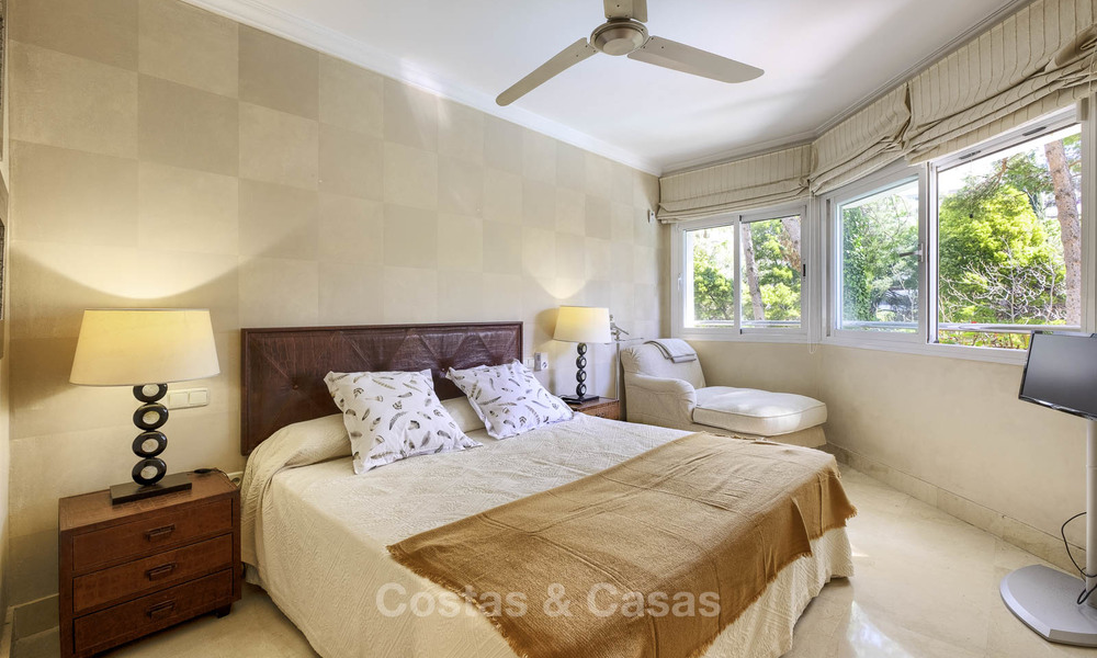 Spacieux et luxueux appartement dans une résidence prestigieuse en bord de mer à vendre près du centre de Marbella - Golden Mile 11939