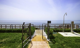 Maison de ville entièrement rénovée à vendre dans une urbanisation en bord de mer sur le New Golden Mile, Estepona - Marbella 12016 
