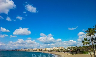 Jolies villas de golf neuves et modernes à vendre à Estepona, Costa del Sol 12183 