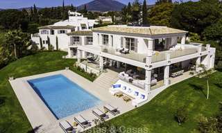 Prestigieuse villa de luxe sur le golf avec vue exceptionnelle sur la mer à vendre, à Nueva Andalucia, Marbella 17118 