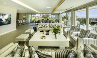 Prestigieuse villa de luxe sur le golf avec vue exceptionnelle sur la mer à vendre, à Nueva Andalucia, Marbella 17126 