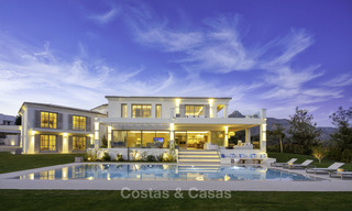 Prestigieuse villa de luxe sur le golf avec vue exceptionnelle sur la mer à vendre, à Nueva Andalucia, Marbella 17141 
