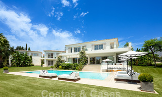 Prestigieuse villa de luxe sur le golf avec vue exceptionnelle sur la mer à vendre, à Nueva Andalucia, Marbella 57167 