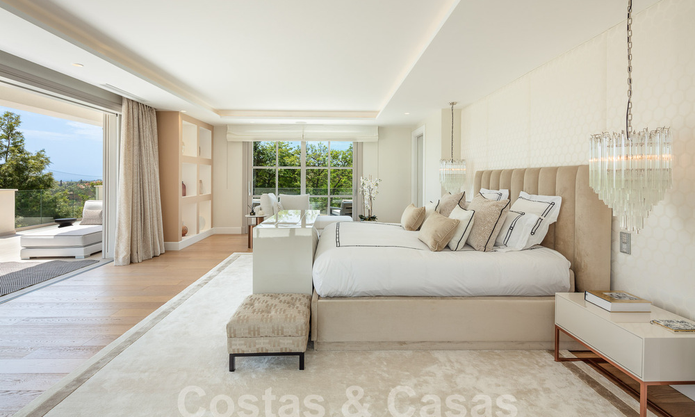 Prestigieuse villa de luxe sur le golf avec vue exceptionnelle sur la mer à vendre, à Nueva Andalucia, Marbella 57191