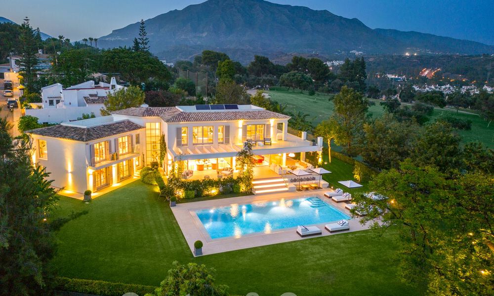 Prestigieuse villa de luxe sur le golf avec vue exceptionnelle sur la mer à vendre, à Nueva Andalucia, Marbella 57210
