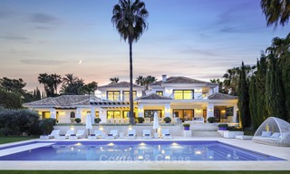 Magnifique villa de luxe avec vue sur le golf et la mer à vendre au cœur de Nueva Andalucía, Marbella 12099 