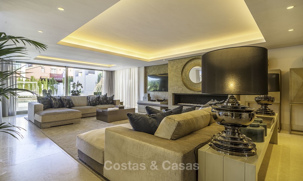 Exquise villa de luxe moderne, haut de gamme à vendre, à deux pas de la plage. Golden Mile, Marbella 12409
