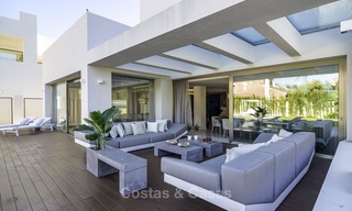 Exquise villa de luxe moderne, haut de gamme à vendre, à deux pas de la plage. Golden Mile, Marbella 12414 